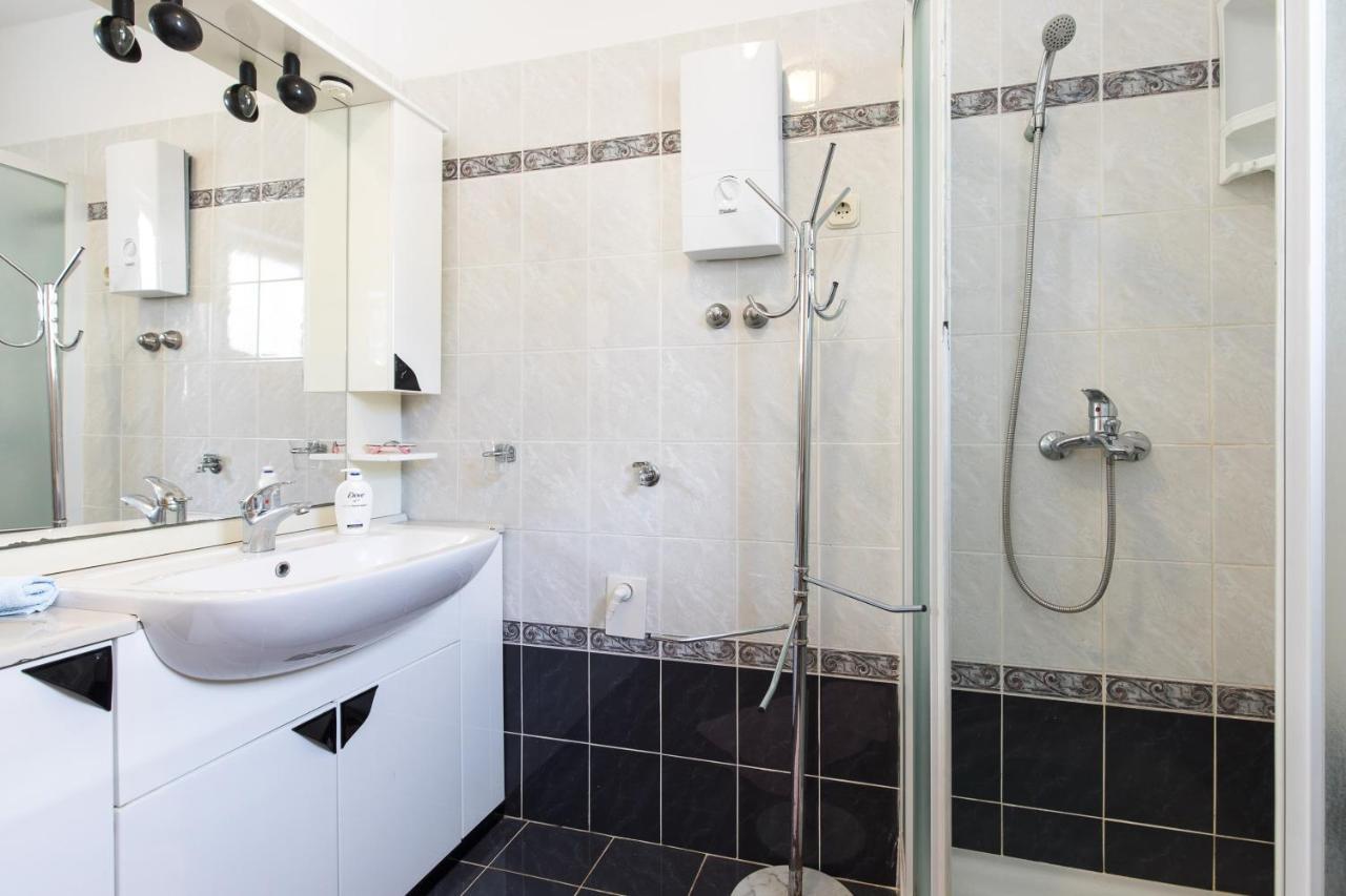 Apartmani Anita Пунат Екстер'єр фото